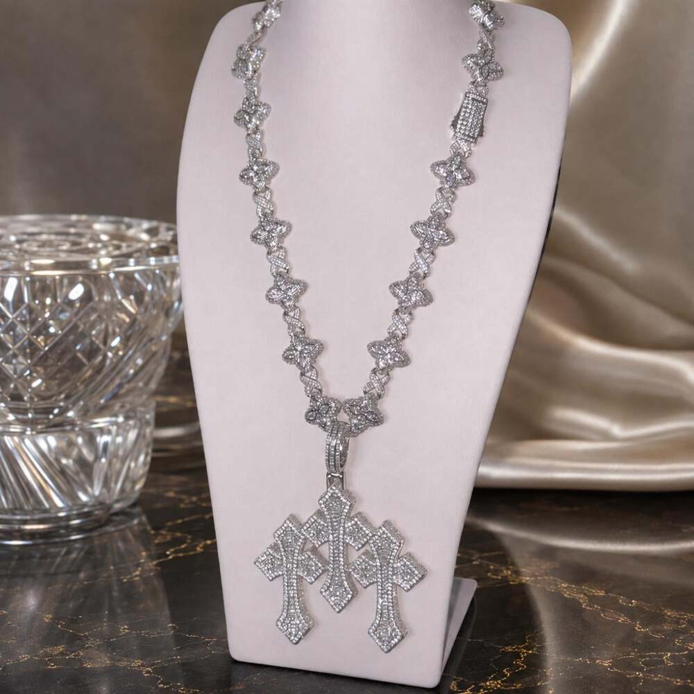 Clover Link Triple Cross Pendant Necklace โ 20โ